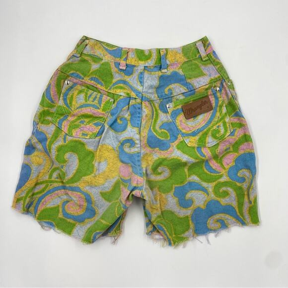 Wrangler Vintage 60s 70s Jeans Shorts Cut Offs Psychedelic
Hippie high waisted - Picture 4 of 4